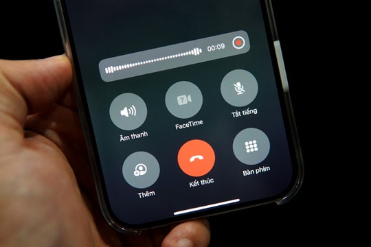 Apple lần đầu cho ghi âm cuộc gọi trên iPhone
