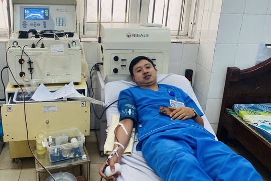 Điều dưỡng Phạm Văn Tặng hiến máu hiếm cứu bệnh nhân qua nguy kịch