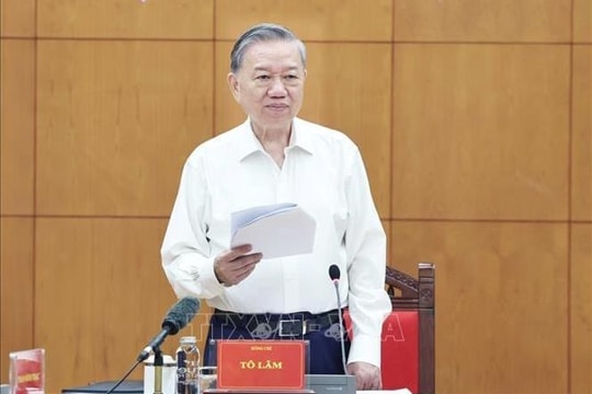 Không lợi dụng phòng, chống tham nhũng, lãng phí, tiêu cực để cản trở phát triển hoặc trục lợi