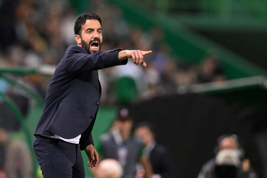 Man Utd trả tiền cho Sporting để đổi lấy huấn luyện viên Ruben Amorim