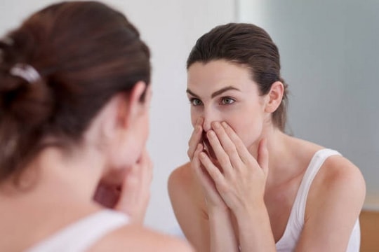 Làm thế nào để se khít lỗ chân lông mặt nhanh chóng, hiệu quả?