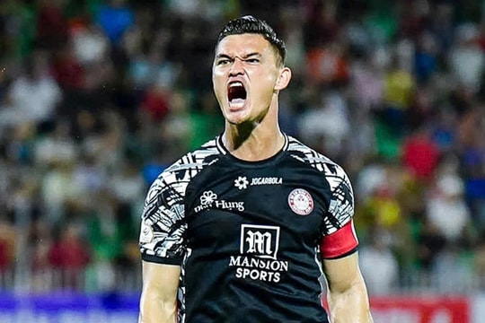 Thủ môn Việt kiều lỡ hẹn với AFF Cup 2024