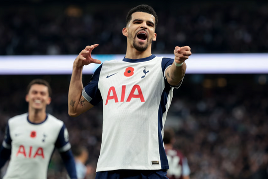 Tottenham đè bẹp Aston Villa dù thủng lưới trước