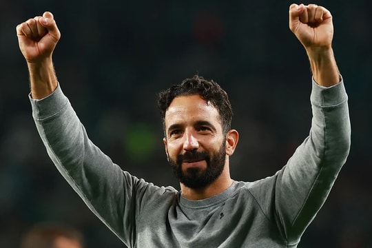Huấn luyện viên mới của Man Utd khiến Man City thảm bại