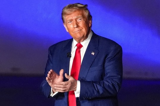 Ông Donald Trump lần thứ 2 được vinh danh là Nhân vật của năm