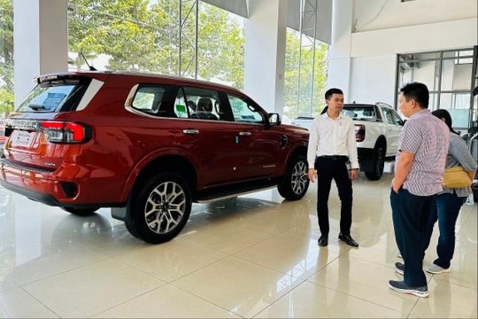 Hàng loạt xe Ford giảm giá trong tháng 11