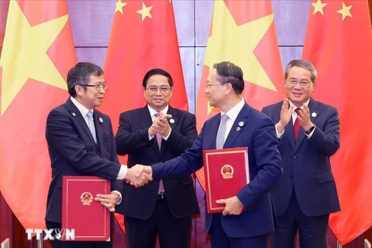 Thủ tướng Phạm Minh Chính hội đàm với Thủ tướng Quốc vụ viện Trung Quốc Lý Cường