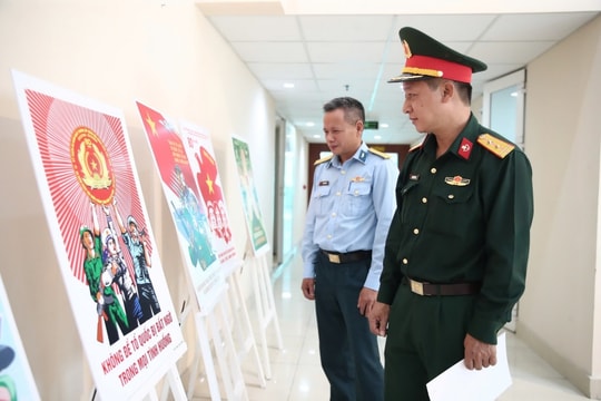 Trao giải sáng tác tranh cổ động kỷ niệm 80 năm ngày thành lập Quân đội nhân dân Việt Nam