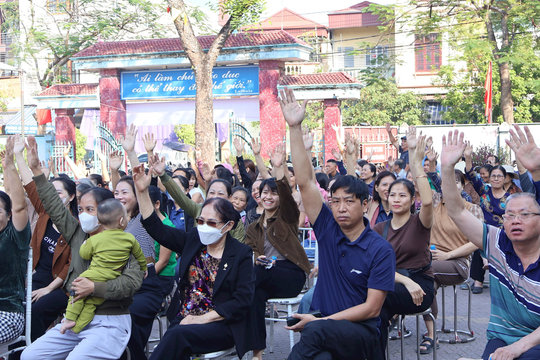 Bình Giang bầu được 31 trưởng thôn, khu dân cư trong ngày đồng loạt bầu cử
