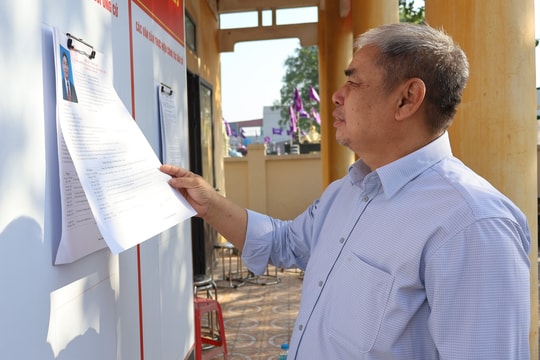 Chọn người đảm nhiệm 'hai vai' ở thôn, khu dân cư