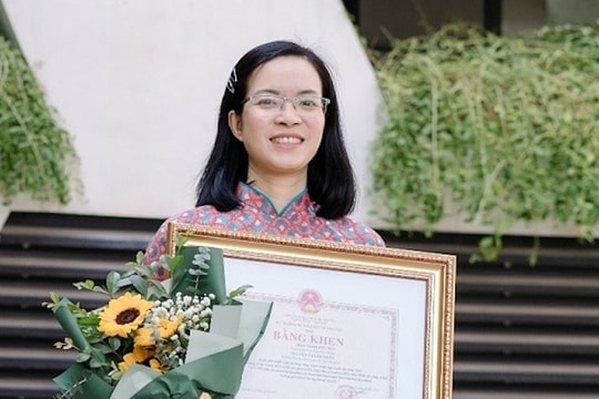 Nữ phó giáo sư trẻ nhất ngành toán học thạc sĩ, tiến sĩ chỉ 4 năm