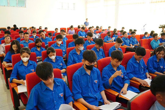 Cử tri trẻ đang ở đâu? - Bài 2: Nhu cầu được bày tỏ