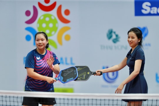 Pickleball đang hút tiền thế nào?