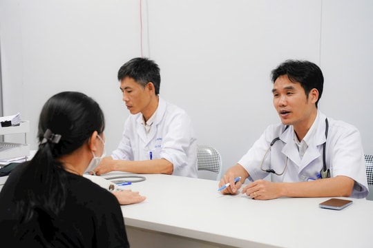 Lần đầu tiên bác sĩ Bệnh viện Bệnh nhiệt đới Trung ương khám, chữa bệnh gan tại Hải Dương
