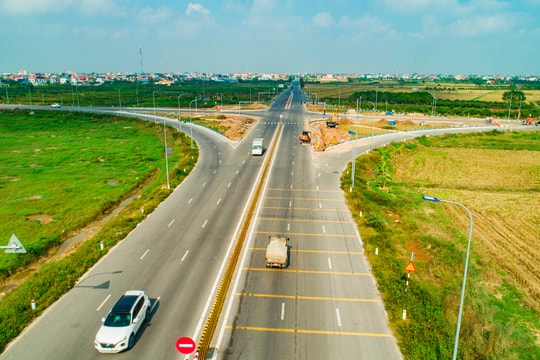 Hai Duong’s East-West trunk-road construction project about to finish