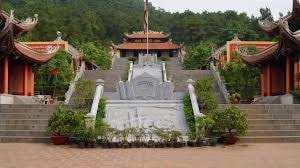 Hành trạng của người thầy vĩ đại trên bia đá cổ thời Nguyễn