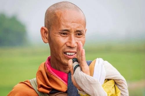 Ông Thích Minh Tuệ tạm thời ngưng đi khất thực