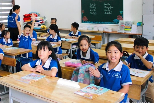 Nên cấm dạy thêm