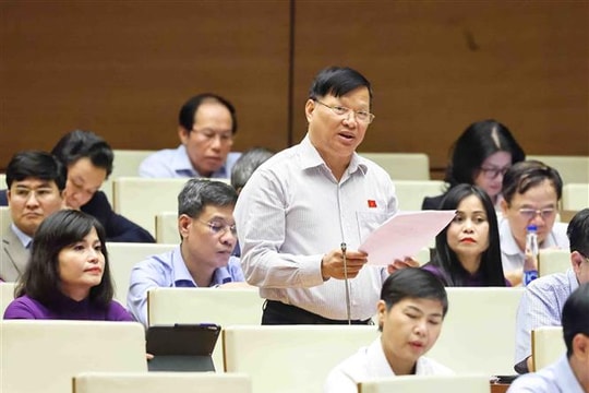 Quốc hội thảo luận ở tổ về các dự án luật được trình ở nghị trường