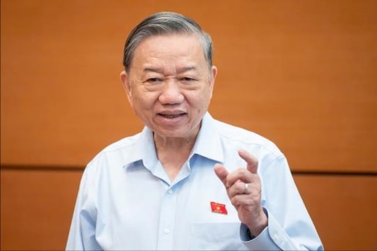 Tổng Bí thư Tô Lâm nêu rõ ‘một cửa vẫn là thủ tục’, làm mất thời gian của người dân