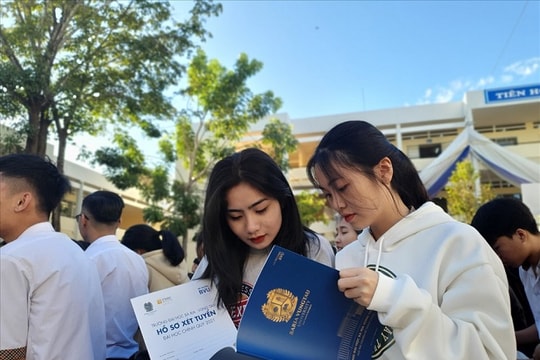 Bộ Giáo dục và Đào tạo dự kiến siết xét tuyển học bạ từ năm 2025