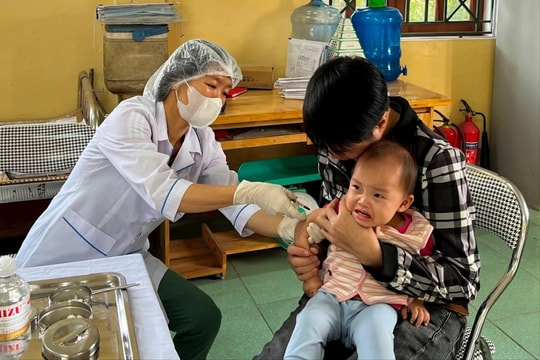 Hải Dương tổ chức tiêm vét vaccine phòng bệnh sởi