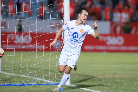Văn Toàn có cơ hội lên tuyển dự AFF Cup 2024?