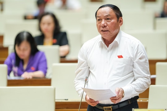 Quốc hội thảo luận Luật Quảng cáo sửa đổi