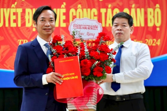 Thầy giáo Lê Văn Lục giữ chức Hiệu trưởng Trường THPT chuyên Nguyễn Trãi Hải Dương