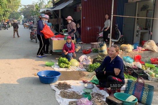 Dẹp ngay 'chợ cóc'