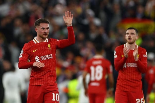 Liverpool là đội đầu tiên vào vòng knock-out Champions League