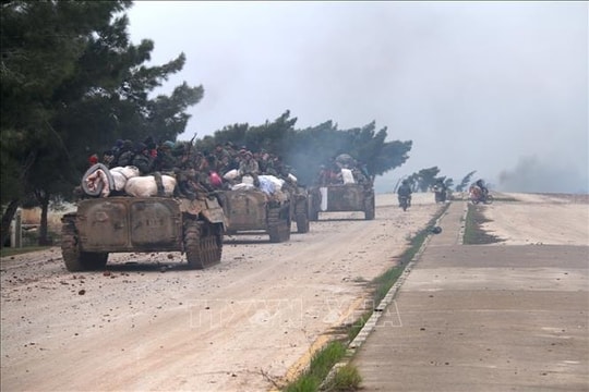 Quân đội Syria tạm thời rút khỏi thành phố Aleppo