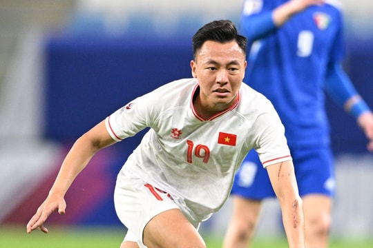 Không dự AFF Cup 2024, tuyển thủ Việt Nam về bán dưa cà