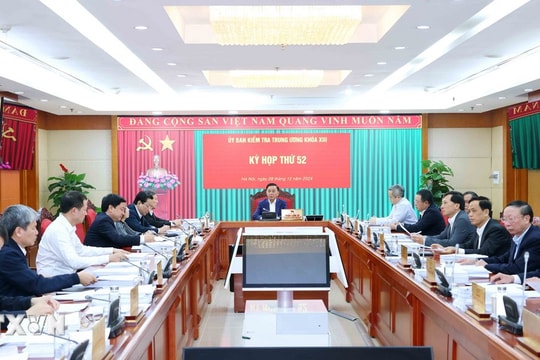 Kỷ luật nguyên Tổng Cục trưởng Tổng Cục Đường bộ Việt Nam