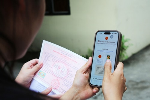 Gần 2.800 hồ sơ bấm biển, đăng ký xe qua dịch vụ công trực tuyến toàn trình