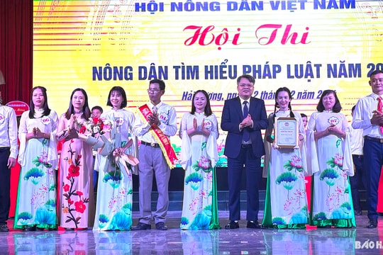 Câu lạc bộ Nông dân với pháp luật xã Hồng Dụ giành giải nhất hội thi về pháp luật