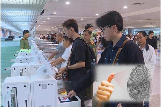 Thu thập ảnh chân dung, vân tay khi làm thủ tục tại cửa khẩu từ năm 2025