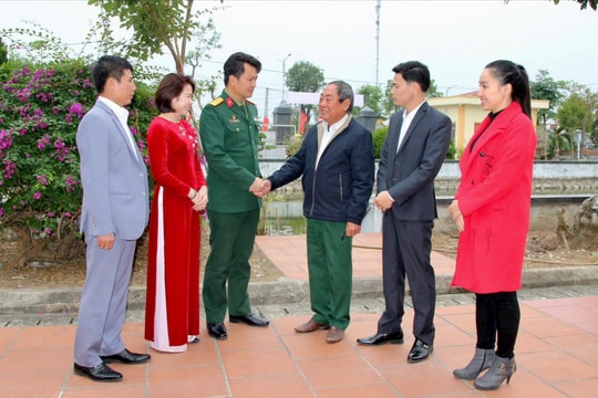 Thắm tình quân - dân ở thị trấn Ninh Giang