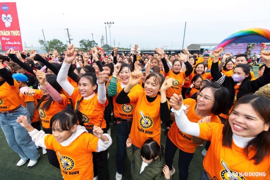 Công nhân công ty Sumidenso hào hứng tham gia ngày hội gia đình