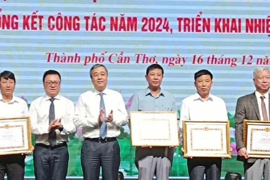 Ban Tuyên giáo Trung ương tặng bằng khen Báo Hải Dương vì thành tích xuất sắc trong công tác thông tin, tuyên truyền