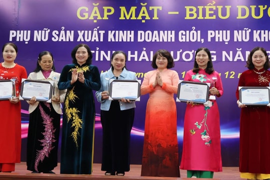 Biểu dương 35 tập thể và cá nhân phụ nữ sản xuất, kinh doanh giỏi