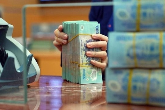 Nhiều ngân hàng tăng lãi suất huy động ngày vía Thần Tài