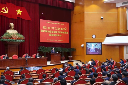 Sự kiện nổi bật trong nước, quốc tế ngày 19/12