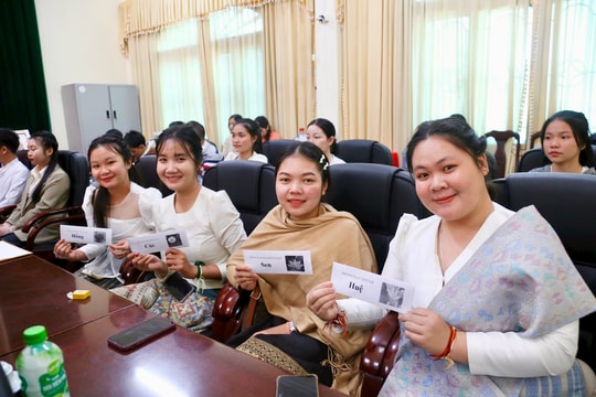 Hải Dương đón nhận 15 lưu học sinh Lào sang học đại học