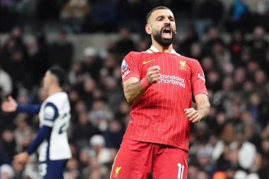 Liverpool vùi dập Tottenham trong trận cầu 9 bàn