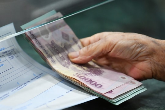 Trả gộp 2 tháng lương hưu trước Tết, có người nhận hơn 320 triệu đồng