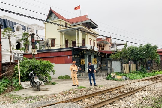 Hải Dương đóng 17 lối đi tự mở qua đường sắt