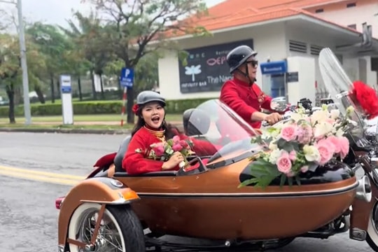 Cưới vợ kém 20 tuổi, ‘ông chú’ ở Đà Nẵng có màn rước dâu hoành tráng