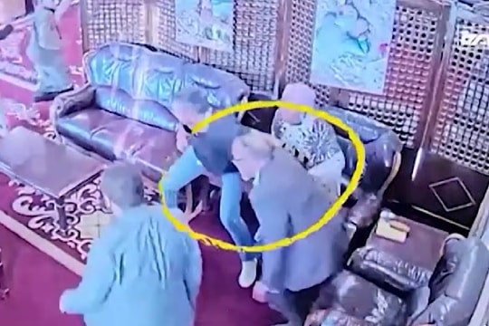 Video ghi lại cảnh Tổng giám đốc WHO bị ảnh hưởng bởi vụ đánh bom tại Yemen
