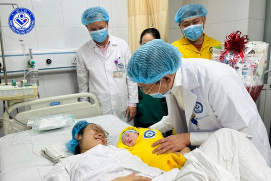 Những 'công dân nhí' đầu tiên của năm 2025